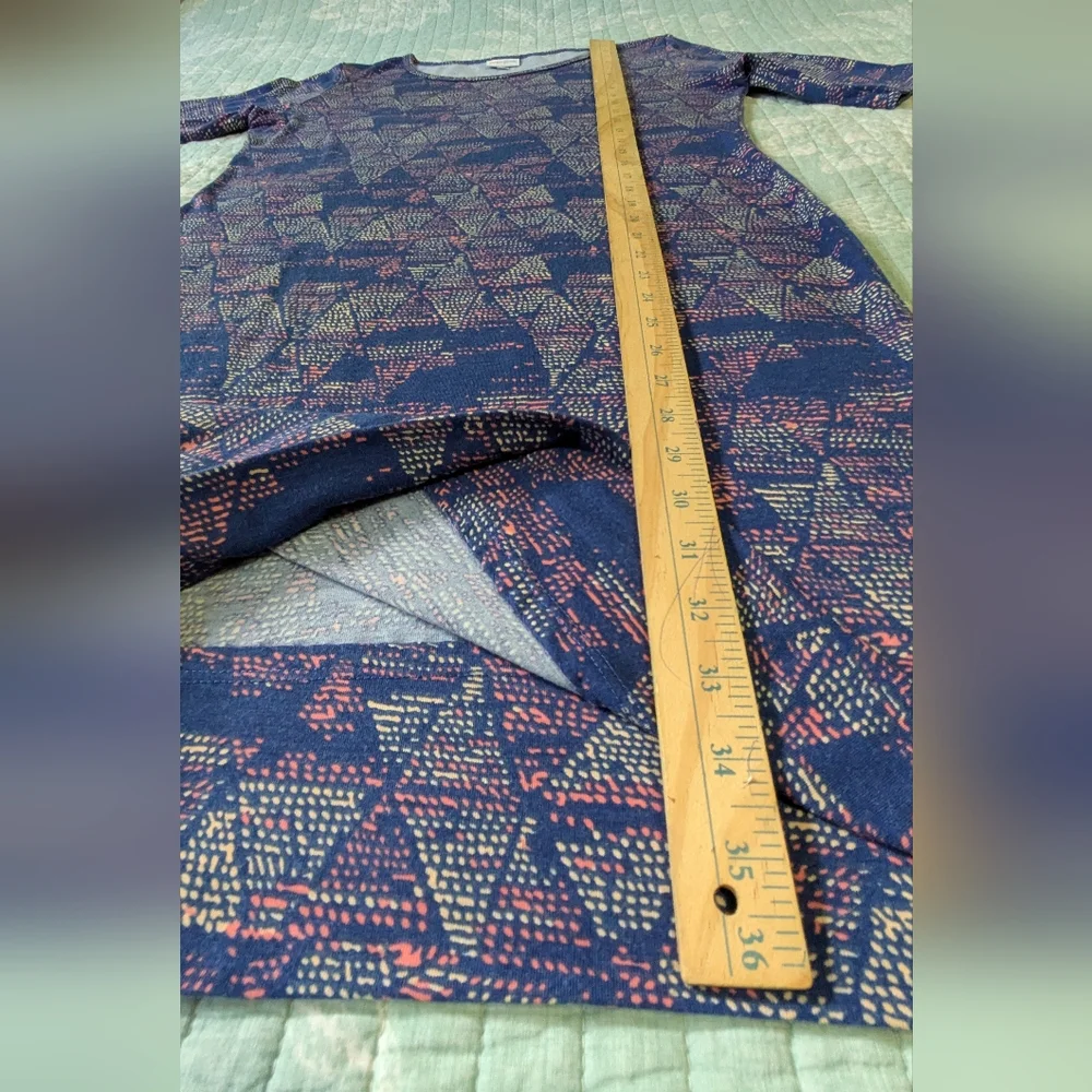 LuLaRoe Colorful Triangle Pattern on Navy Background Dress. Size L. - Picture 3 of 5